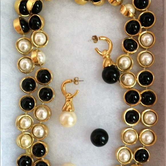 Necklace w/interchangeable Earrings. - Picture 6 of 7